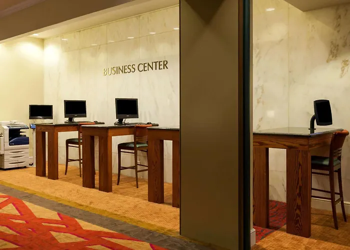 Wyndham Grand Hotel 4*