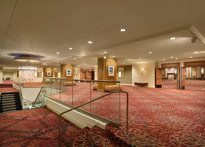 Wyndham Grand Hotel