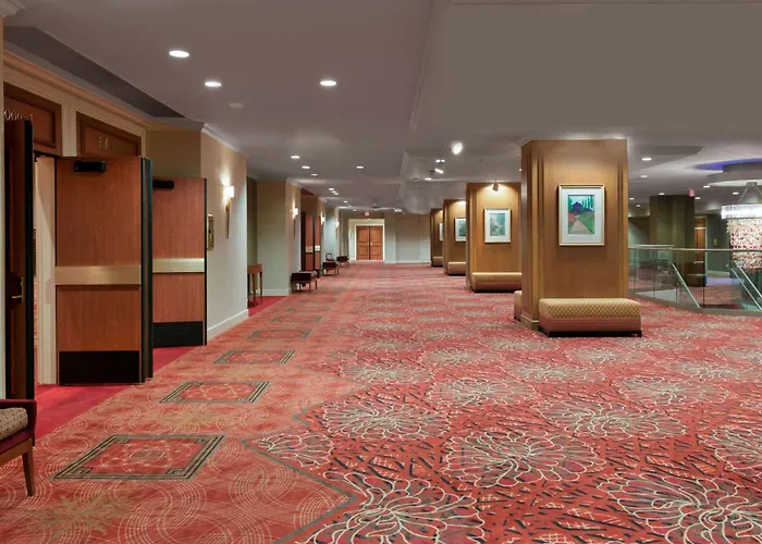 Hotel Wyndham Grand 4*