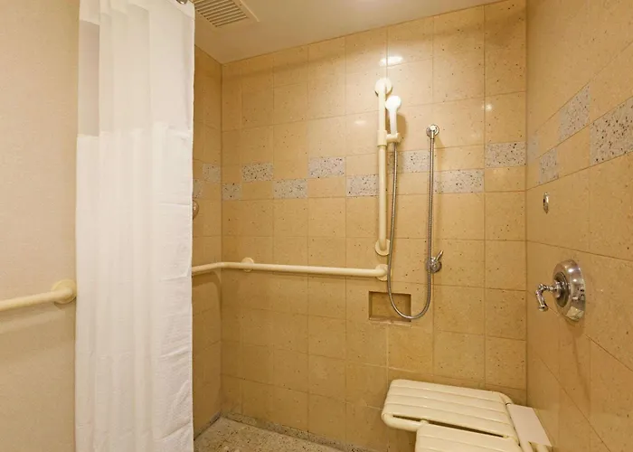 Wyndham Grand Hotel 4*