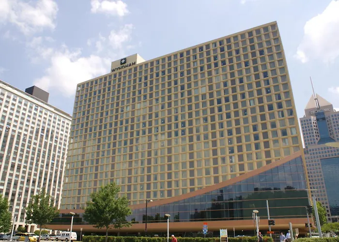 Wyndham Grand Hotel