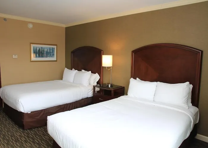 Wyndham Grand Hotel