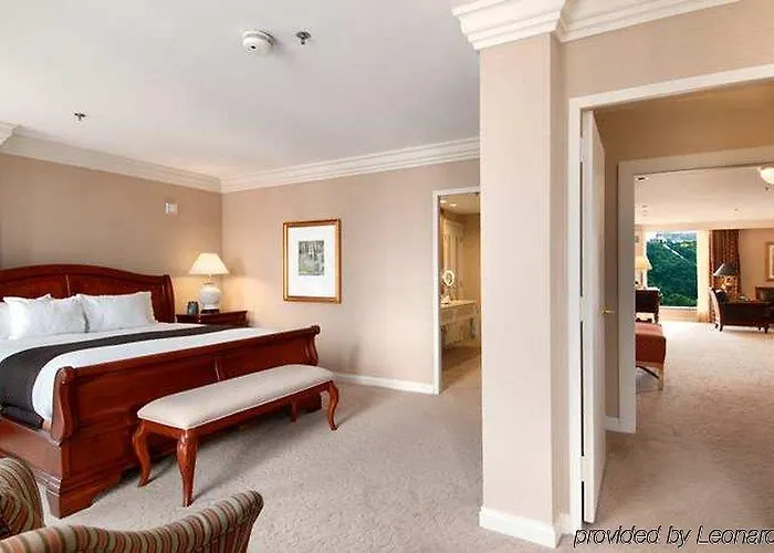 Wyndham Grand Hotel Pittsburgh